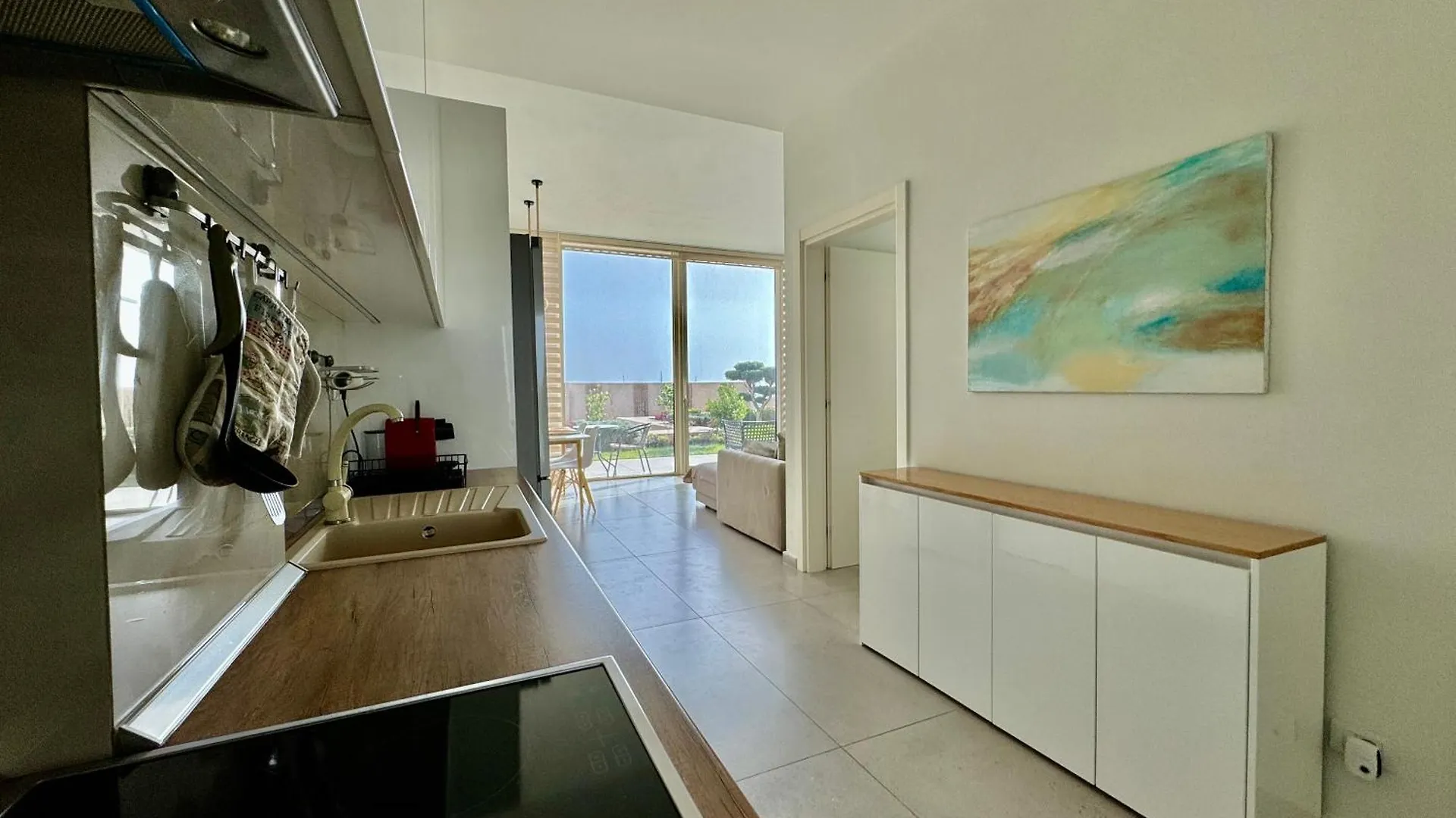 Green Coast, Palase 148